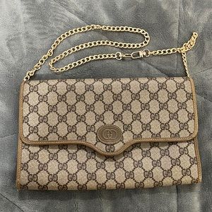 Authentic Gucci envelope/clutch purse